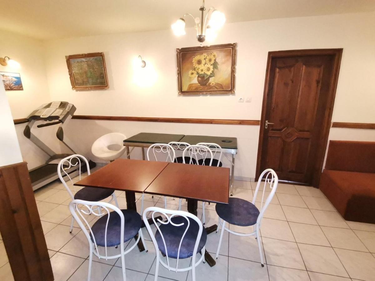 Patko Fogado Bed & Breakfast Hajduszoboszlo Exterior photo